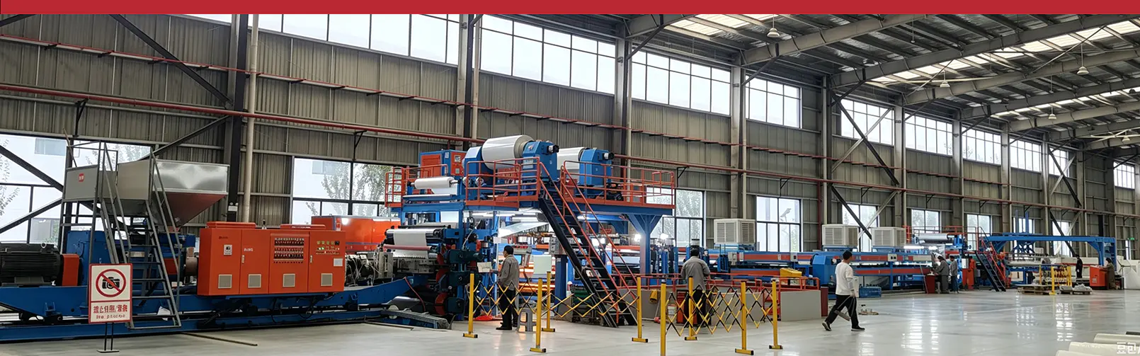 Typ wytłaczania Zero absorpcji wody A2 Niepalny metal (aluminium) Linia do produkcji paneli kompozytowych