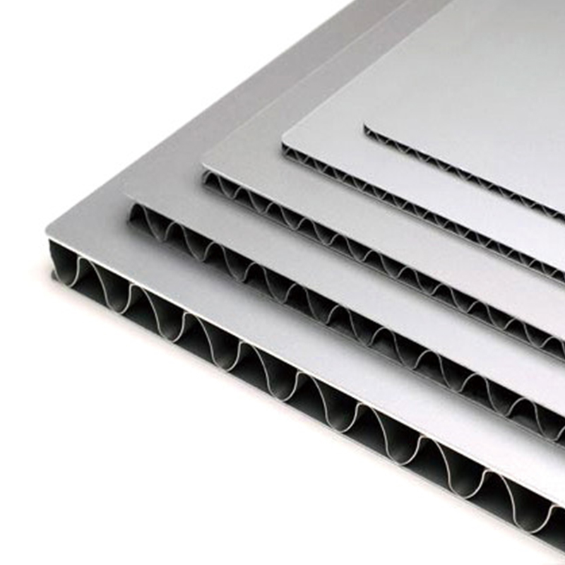 Aluminiowy panel falisty